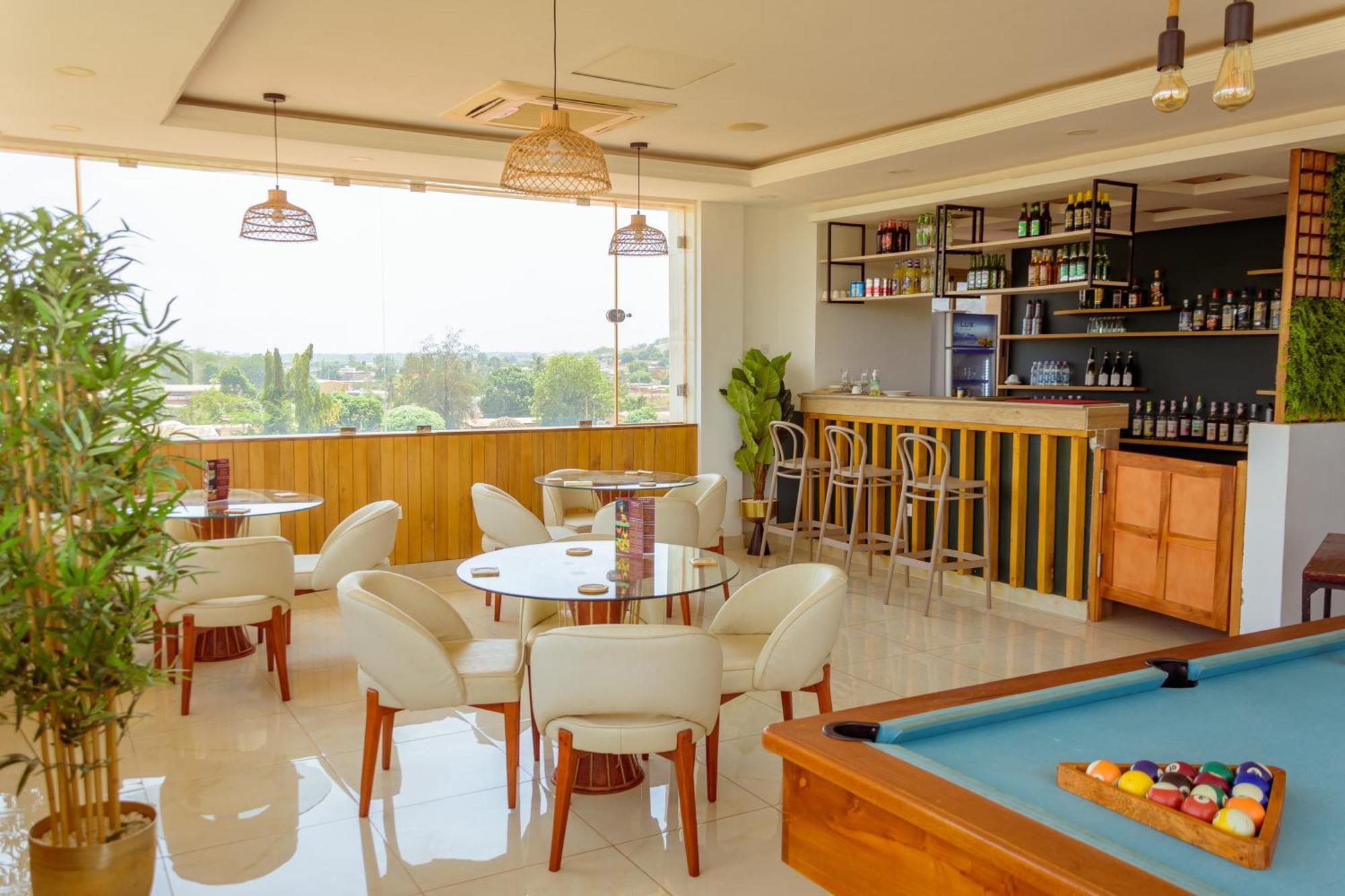 Hotel La Rose Blanche Korhogo Kültér fotó