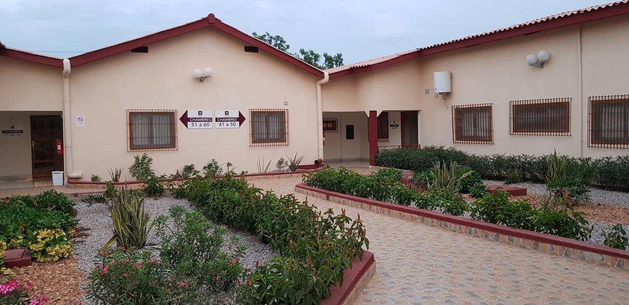 Hotel La Rose Blanche Korhogo Kültér fotó