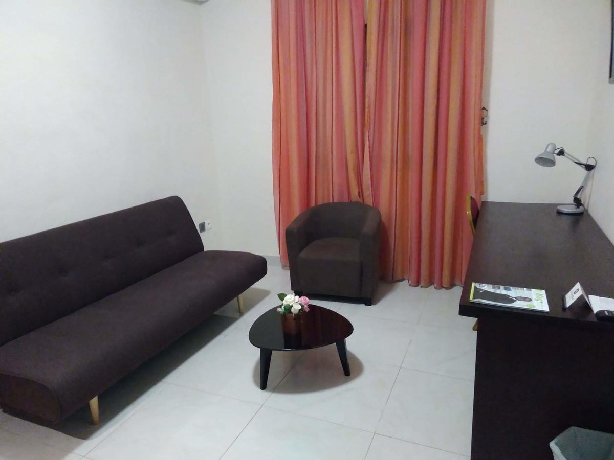 Hotel La Rose Blanche Korhogo Kültér fotó
