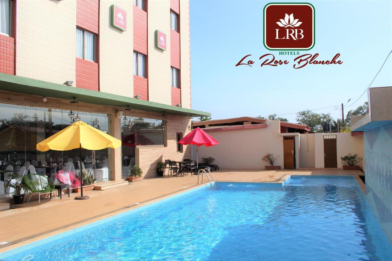 Hotel La Rose Blanche Korhogo Kültér fotó