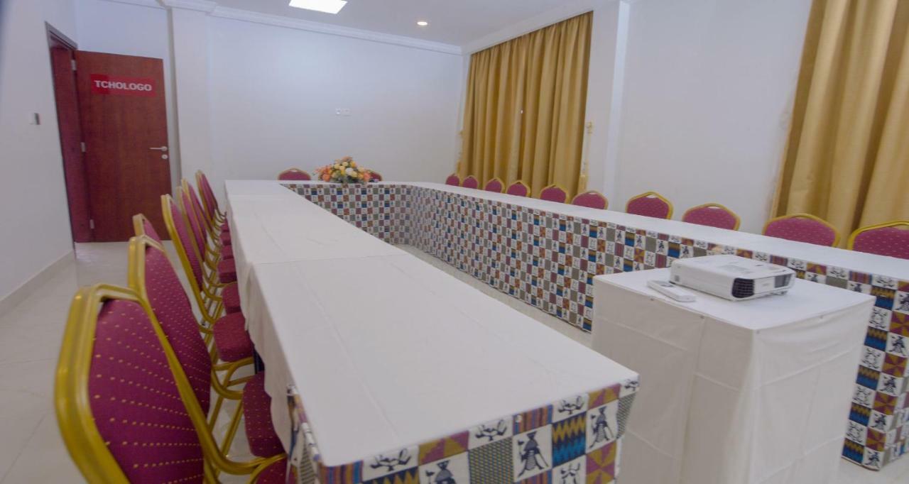 Hotel La Rose Blanche Korhogo Kültér fotó