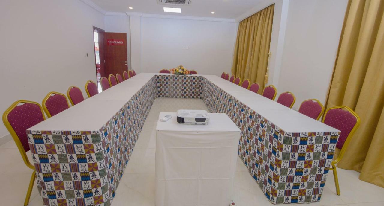 Hotel La Rose Blanche Korhogo Kültér fotó