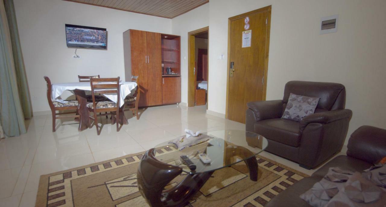 Hotel La Rose Blanche Korhogo Kültér fotó
